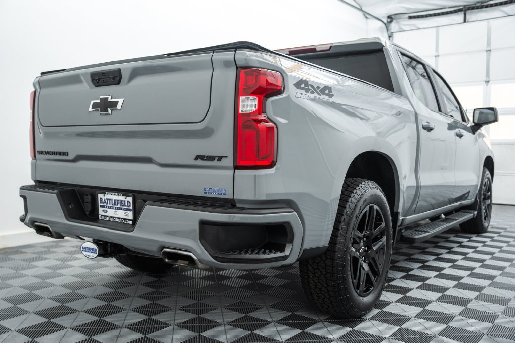Used 2024 Chevrolet Silverado 1500 RST w/ Z71 Off-Road Package AWD/4WD image 5