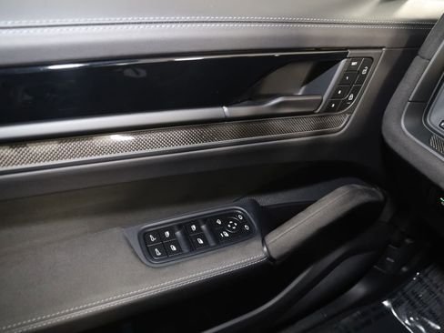 Used 2024 Porsche Cayenne Turbo GT image 40