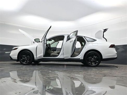 New 2025 Honda Accord SE image 46