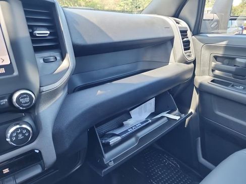 Used 2024 RAM 3500 Tradesman w/ Chrome Appearance Group image 23