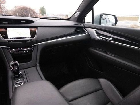 Used 2024 Cadillac XT5 Premium Luxury image 25