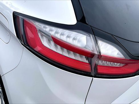 Certified 2021 Ford Edge SE FWD image 26