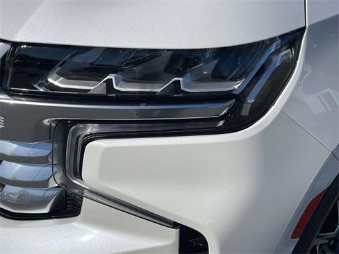Used 2023 Chevrolet Tahoe High Country image 14