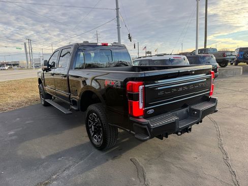 Used 2025 Ford F250 Platinum image 4