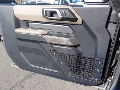 Used 2022 Ford Bronco Wildtrak image 19