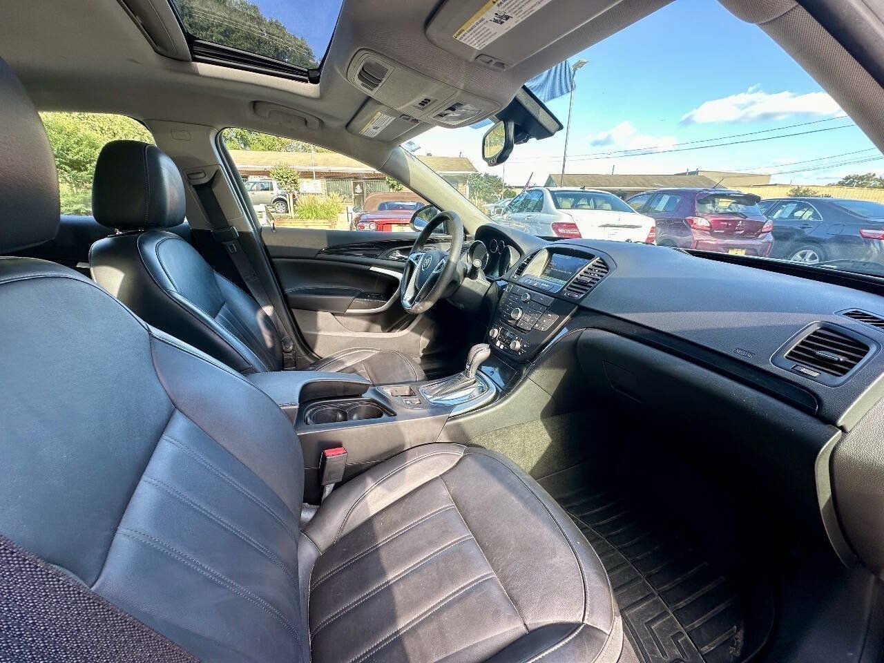 Used 2013 Buick Regal Premium FWD image 19