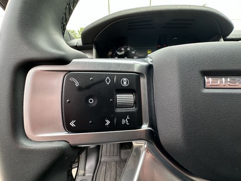 Certified 2024 Land Rover Discovery Dynamic SE AWD/4WD image 21