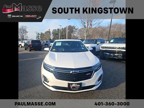 Used 2023 Chevrolet Equinox RS w/ RS Leather Package image 6