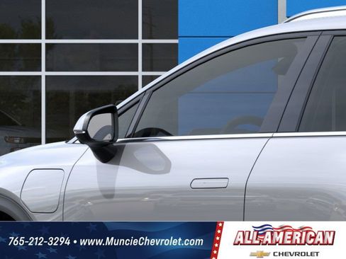 New 2026 Chevrolet Equinox EV LT image 12