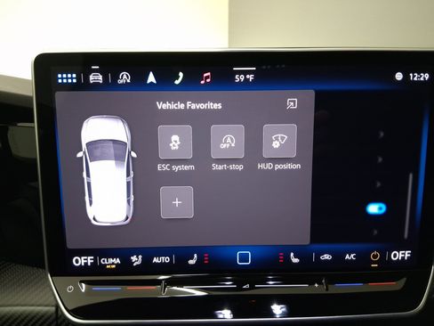 Used 2025 Volkswagen Golf R Black Edition image 29