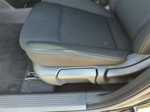 Certified 2025 Nissan Rogue S image 27