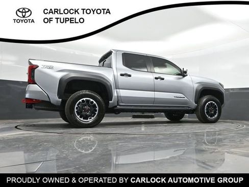 Used 2025 Toyota Tacoma TRD Off-Road w/ TRD Off Road Premium Package AWD/4WD image 44