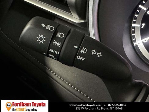 Used 2025 Toyota Highlander XLE image 36