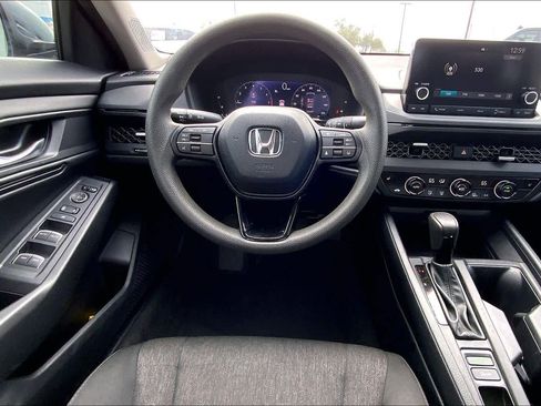 Used 2023 Honda Accord EX image 6