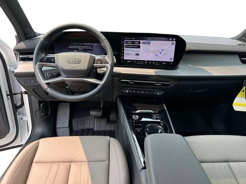 New 2026 Audi Q3 quattro 2.0T AWD/4WD image 10