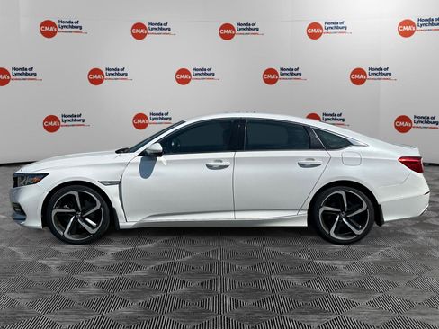 Used 2018 Honda Accord Sport image 2