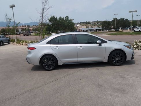 Used 2026 Toyota Corolla SE FWD image 8