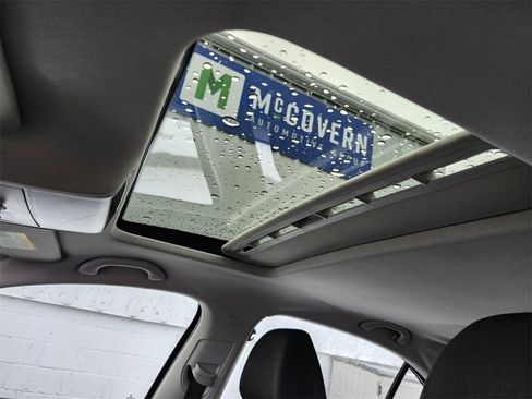 Used 2012 Volkswagen Jetta 2.0L Base image 18