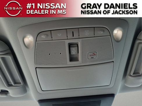 Used 2023 Nissan Armada Platinum w/ Captain's Chairs Package RWD image 21