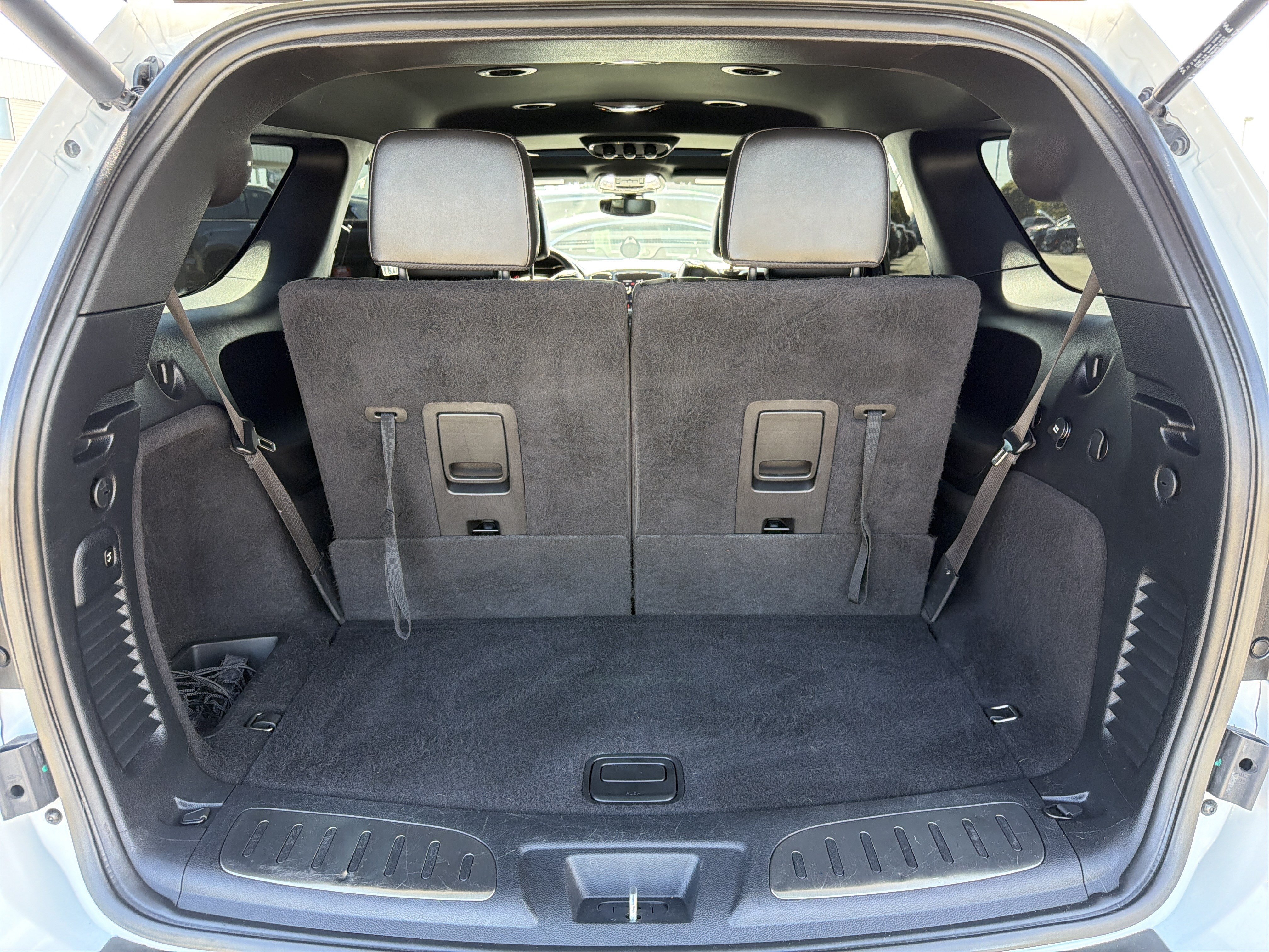 Used 2020 Dodge Durango R/T w/ Blacktop Package AWD/4WD image 5