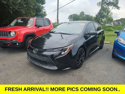 Used 2022 Toyota Corolla LE FWD image 1