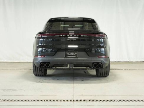 New 2026 Porsche Cayenne Coupe AWD/4WD image 6