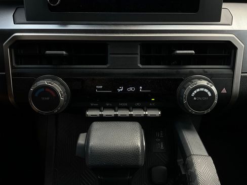 Used 2025 Toyota 4Runner SR5 image 26