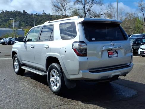 Used 2014 Toyota 4Runner SR5 Premium image 7