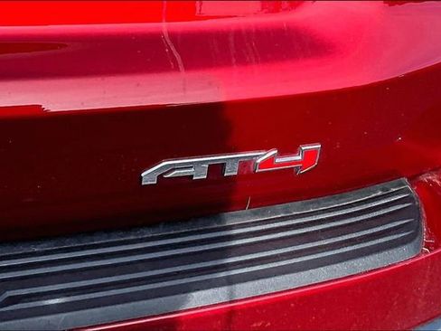 Used 2021 GMC Yukon AT4 w/ Technology Package image 33