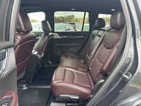 Used 2023 Cadillac XT6 Premium Luxury image 22