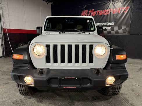 Used 2019 Jeep Wrangler Unlimited Sport S image 8