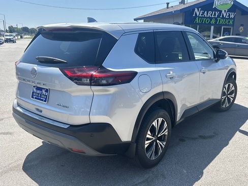 Used 2023 Nissan Rogue SV AWD/4WD image 5