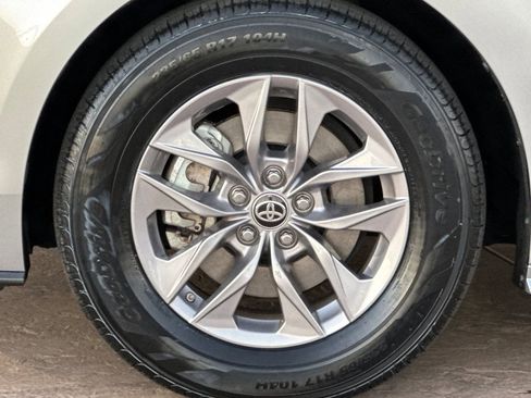 Certified 2023 Toyota Sienna XLE image 35