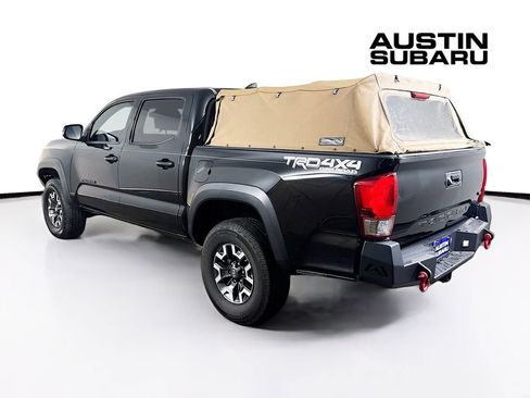 Used 2017 Toyota Tacoma TRD Off-Road w/ Tow Package (A/T) image 5