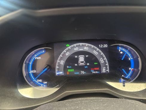 Used 2024 Toyota RAV4 SE image 22