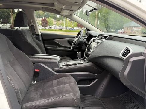 Used 2019 Nissan Murano SV AWD/4WD image 21