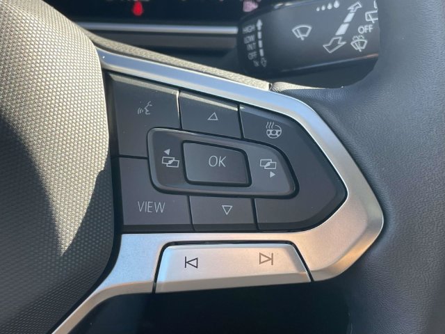 Certified 2026 Volkswagen Taos SE AWD/4WD image 23
