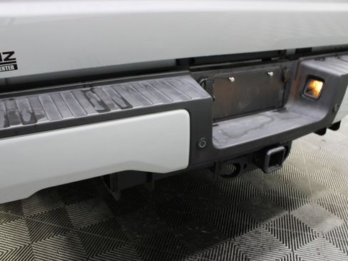 Used 2025 Ford F350 Lariat w/ Black Appearance Package image 49