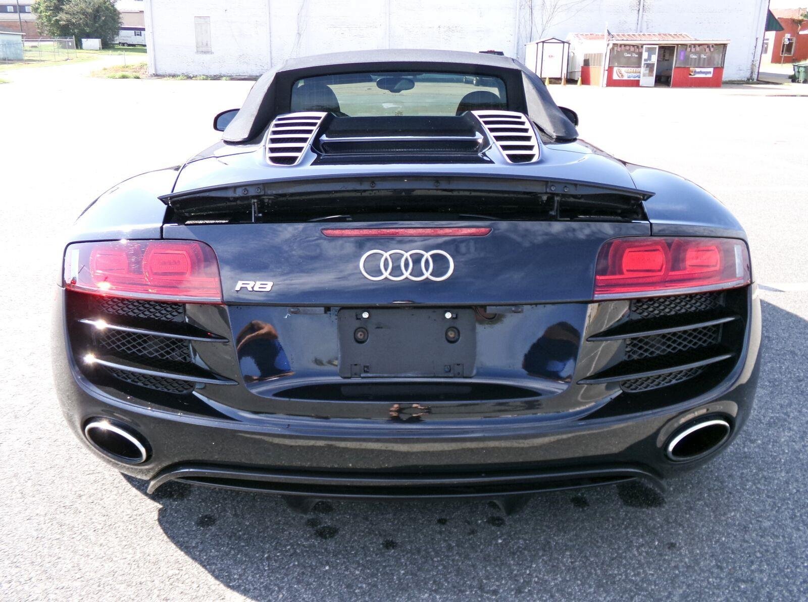 Used 2011 Audi R8 V10 AWD/4WD image 3