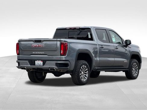 Used 2022 GMC Sierra 1500 AT4 w/ AT4 Premium Package AWD/4WD image 5
