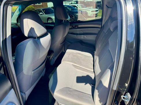 Used 2012 Toyota Tacoma 4x4 Double Cab image 14