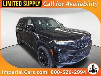Used 2025 Jeep Grand Cherokee Altitude AWD/4WD video 1