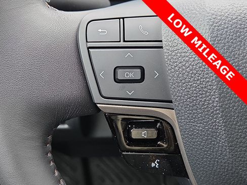 Used 2026 Toyota Camry XLE image 21