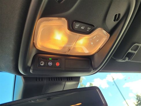 Used 2025 Chevrolet Colorado LT w/ Advanced Trailering Package image 23