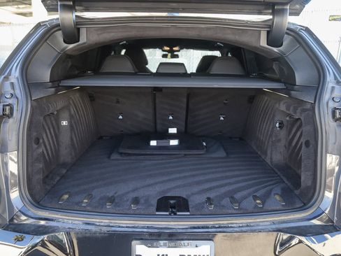 Certified 2024 BMW XM w/ M Driver's Package image 23