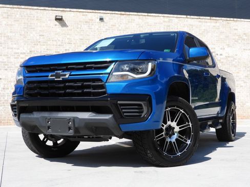 Used 2021 Chevrolet Colorado LT RWD image 3