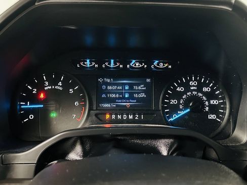 Used 2015 Ford F150 XL w/ Equipment Group 101A Mid AWD/4WD image 16