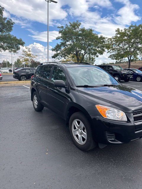 Used 2012 Toyota RAV4 4WD V6 w/ Tow Prep Pkg image 4