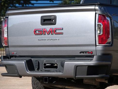 Used 2022 GMC Canyon AT4 image 22