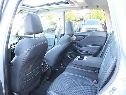 Used 2019 Subaru Forester Premium AWD/4WD image 11